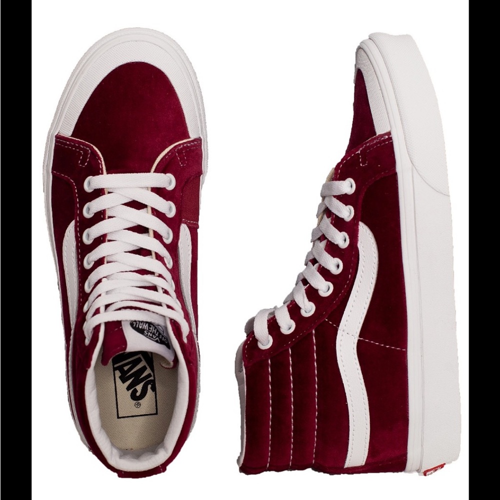 Red Velvet Limited Edition Vans Shoes Men’s Size: 7.5 Women’s Size: 9